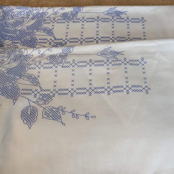 Herrschner’s Rose Petal Stamped Cross Stitch Pillowcases Queen - Picture 3 of 9